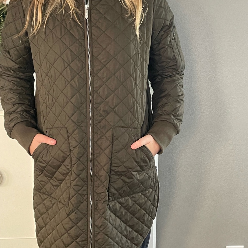 Zella XL quilted army green coat